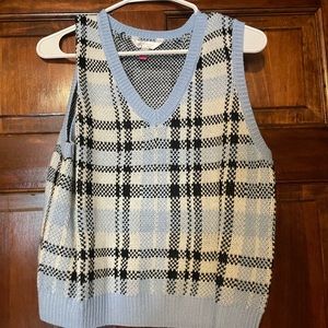 Sweater vest